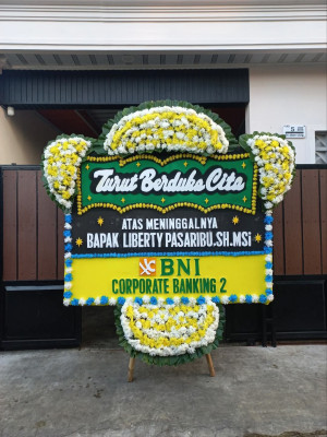 Papan Bunga Duka di Taratak Padang Kampuang